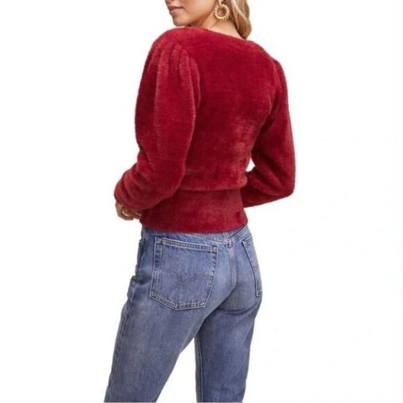 ASTR The Label Fuzzy Square Neck Long Sleeve Cropped Pullover Sweater New XS - Picture 4 of 13